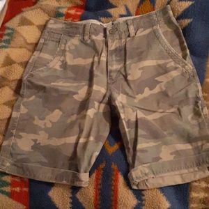 Camo Boundaries Flat Front shorts